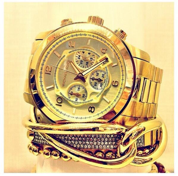 Love love love this watch by <a href="/MichaelKors/">Michael Kors</a> think its time to upgrade. #OutWithTheOldInWithTheNew