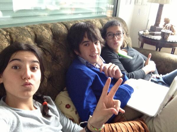 pdiaz_87's tweet photo. Con @adgb5 y @ale_zulueta http://t.co/B4ciIvT7Ft