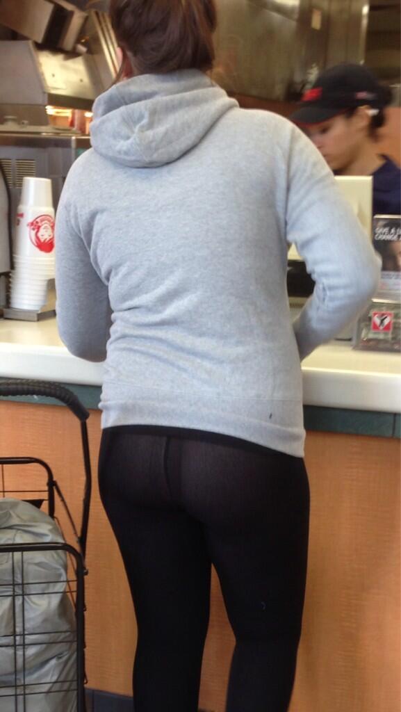 Novi on X: Lmfao chick at 170 Wendy's. no panties and leggings