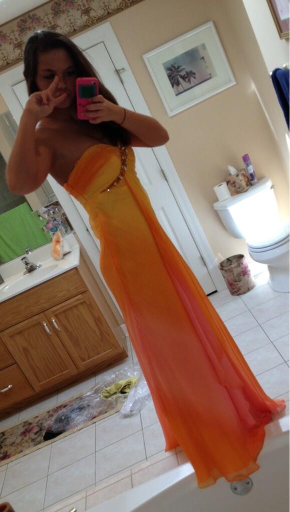 DrBradThompson's tweet image. “@MorrisonTiffany: Still fits. Swerg. http://t.co/eDxIpVEyAG” #helllyaaaa #luckyman