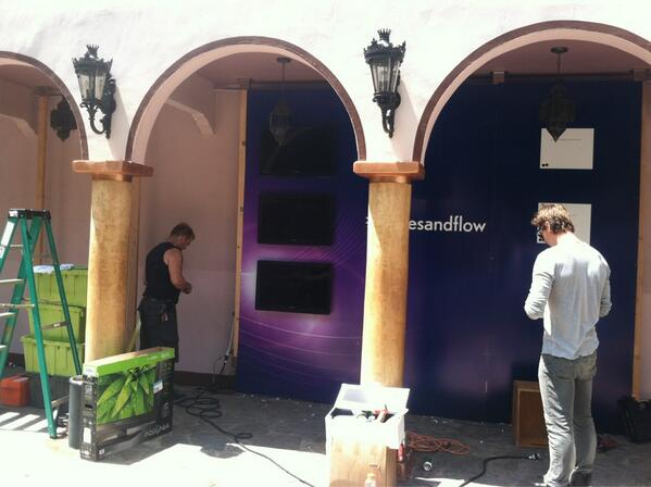 LCEHOLLYWOOD tweet picture