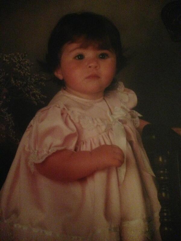 FloPayne's tweet photo. Happy birthday to the cutest little bagel there ever was @gina_rebecca xxxx #loveyou #bagelbabe #ihategina http://t.co/CW9iI4e1uP