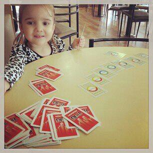 brendaflwer's tweet photo. Ela sempre me ganha! hahaha ;) @DudaGandara  Jogando no Mc donalds com a Prinn :))) http://t.co/cQbafKew4J