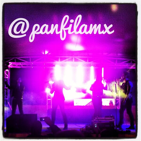 panfilamx's tweet photo. Gracias a la gente de casa #tepabril es un placer sentir esto #aqui http://t.co/VAY2DU6ezz