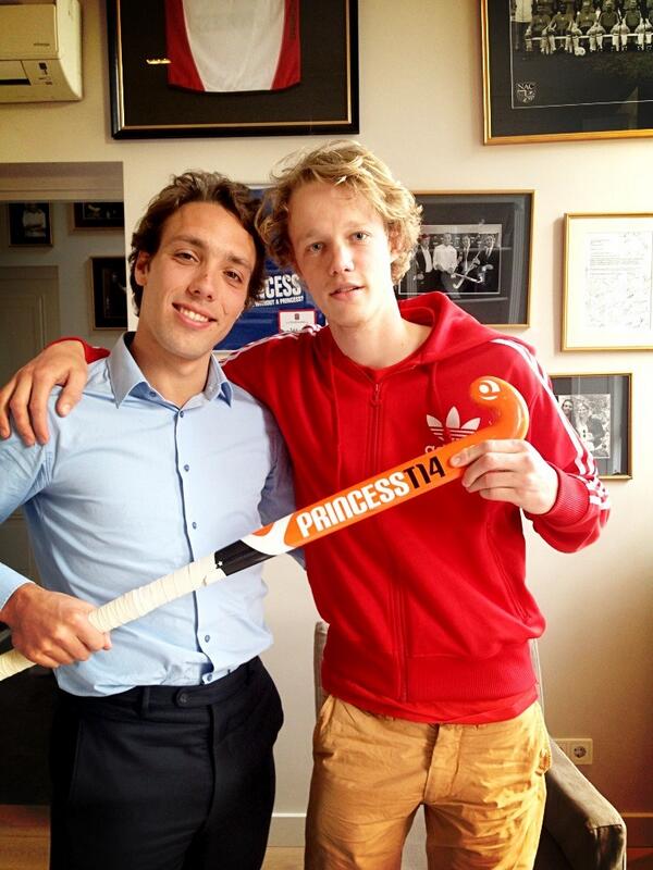 Contract getekend, dus nu officieel! Wij zijn ontzettend blij met onze nieuwe Princess ambassadeur!! @timjenniskens