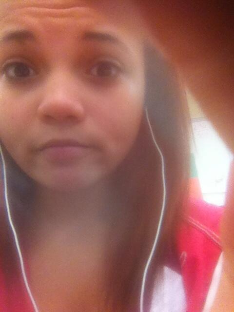 Francesmaepayne's tweet photo. #MentionSomeoneWhoHasAPrettyFace@TabbLee lmao🐼🐼🐼🐼 http://t.co/KzNHwCCWib