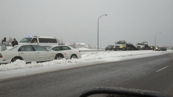 nonstopTLo's tweet image. 3 spinouts NB Wads near 94th in West. Traffic nasty. #TrafficGuy   JaysonLuber has U covered on @7NewsNOW