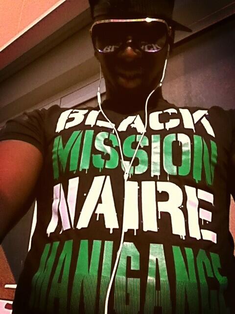 izno45G's tweet photo. #blackmissionnaire #manigance @MangProd @BadRAlaprod @StormManigance @Blond1Beat @45CC_Officiel en live @teuchiland http://t.co/XfoN351Dq2