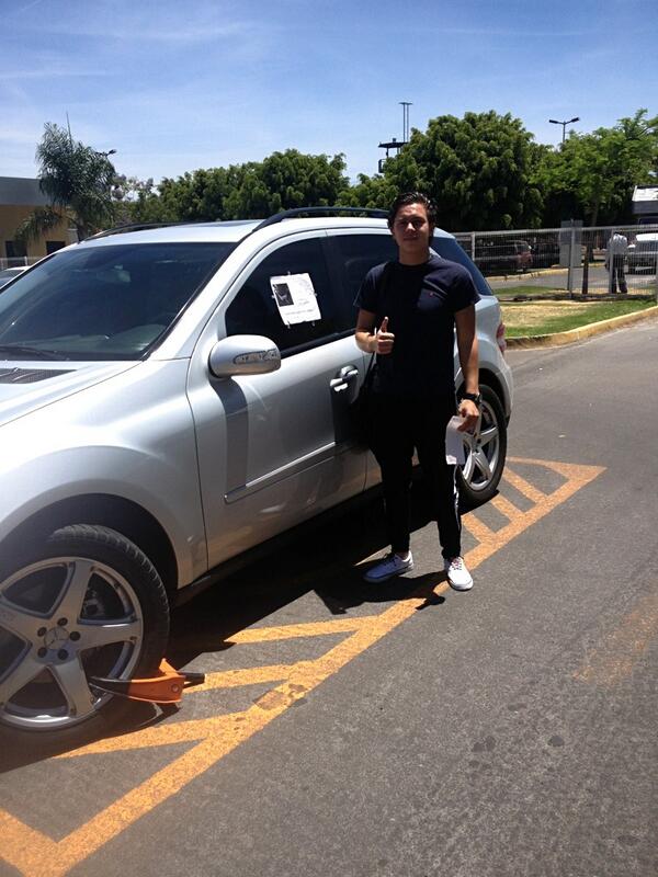 el si se estaciona bien #encadenado 🔩🚘 <a href="/rodrigogars/">rodrigo garciarce</a>