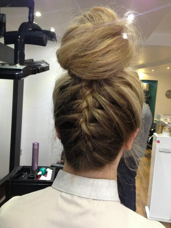 GeeGeeChapps's tweet photo. Using @lorealprofuk products. Great finish! #Pli #VolumeRiche #FreshDust #BeachFizz http://t.co/mKtAfKfavX