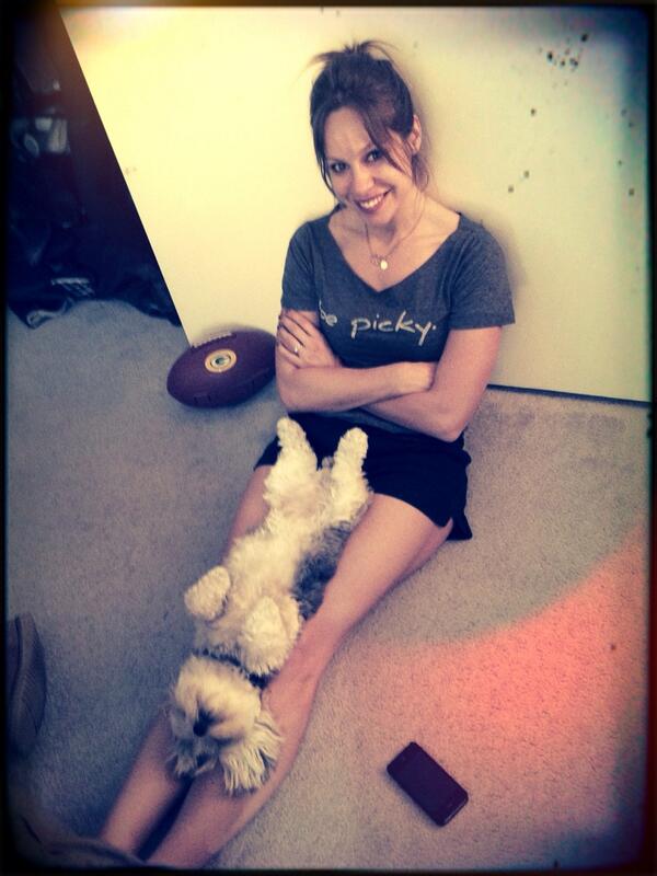 JennKorbee's tweet photo. “@korbeemusic: Jenn just chillin with our rock pup Cali http://t.co/NEWHjx6RZs” Notice my shirt & football ;) #internsushi #gopackgo