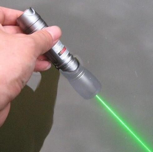 laserspaces's tweet image. Waterproof green laser pointers:
laserspaces.com/show_pro.asp?i…