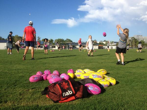 AFLSunCoast's tweet image. @AFLAuskickQLD kicking off at Siena Catholic Primary this arvo #playAFL #termtwo @AFLQ