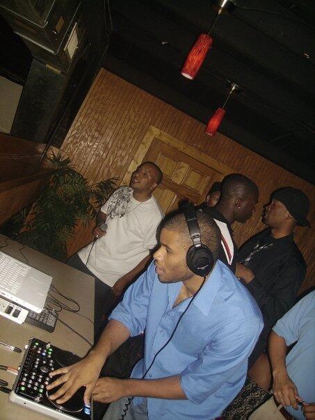 Elementlounge's tweet photo. RT @OctavionX: “@_DJReece: Started from the bottom @JuanC4Pierce @PartyManEazy #ElementLounge #NLP haha http://t.co/xFH4N3DwhZ”...