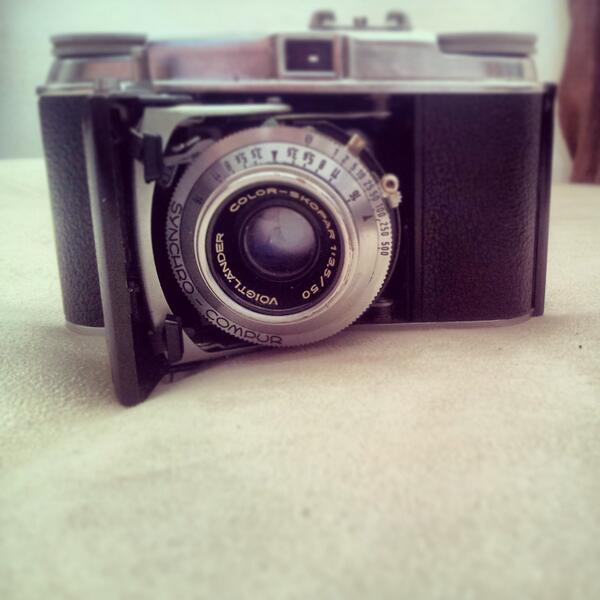 heidynorel's tweet image. Ejercicio creativo semanal a partir de mayo! Regalo de mis primos!!!  #Crecimiento #FramesPR