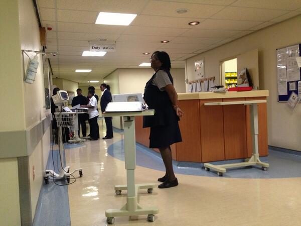Boneytoes's tweet photo. Not as glamorous as Greys! http://t.co/3pGYtzp6mm