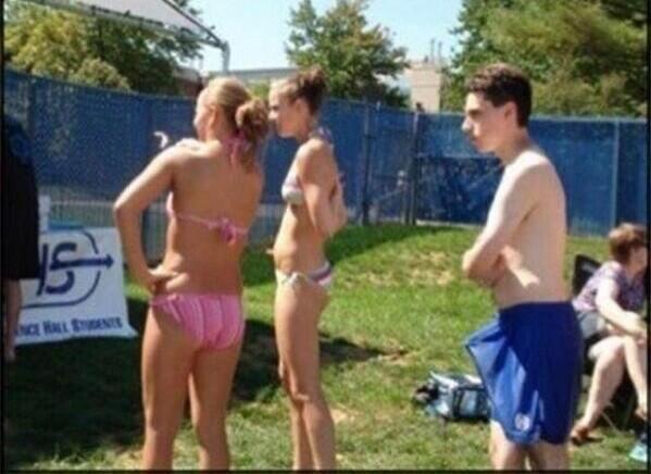 thealias_'s tweet image. This is probably @dubbking