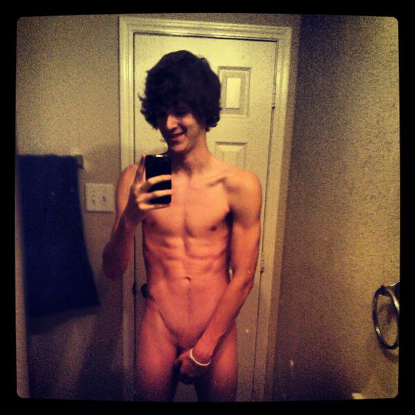 Pinkpecker4's tweet image. #proeditor #hashtagsareforfags