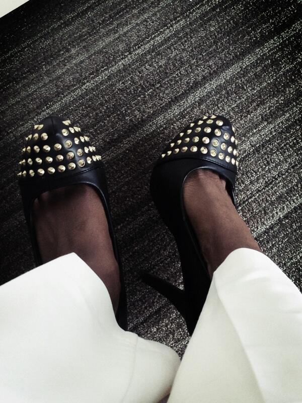 JazzyJ0nez's tweet photo. Loving all the shoe compliments. ๐ #BlogaTECH http://t.co/2QmBbTrmaQ