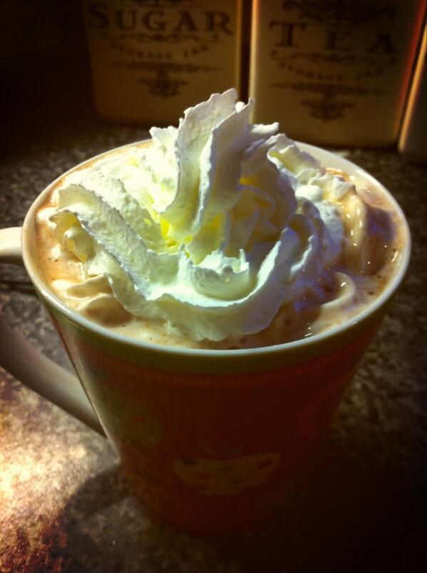 clairefuller28's tweet image. i make the best hot chocolate ever #notmodest