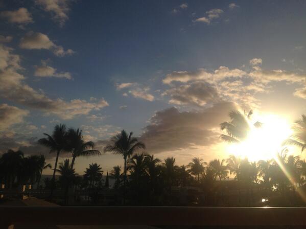 markronaldson's tweet photo. Last HH at #grandwailea http://t.co/VbMCWM8pdz