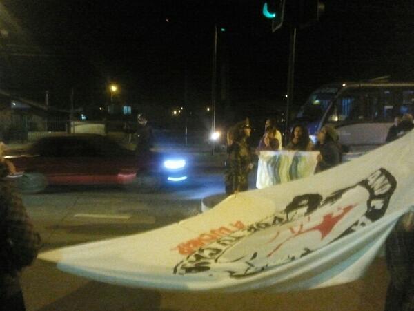 BioBioFENAPO's tweet image. Los sin casa en la calle contra el PLADECO. Comite ANDHA x tu Casa. Corta calle cruce Chiguayante. @biobio