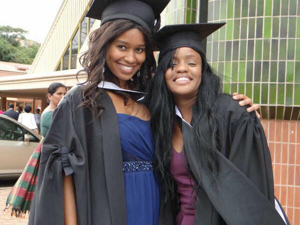 ladyBeeness's tweet image. Kiki n I #gradvibes