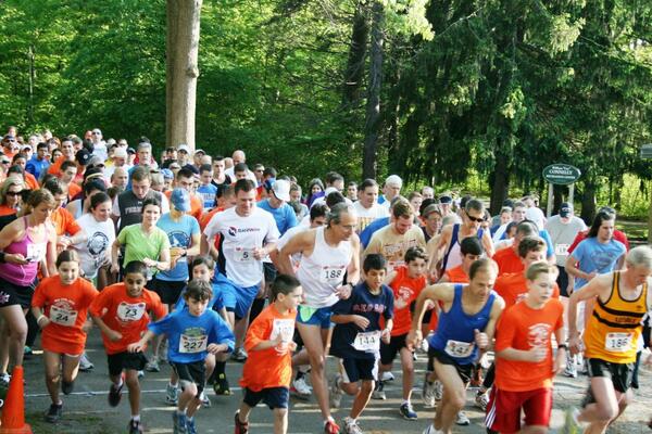 WallysWickedGd's tweet photo. Hope to see runners, fans and friends at the #WallysWickedGood5K on 5/9/13 in #Auburndale to raise funds for #MFNE http://t.co/GryJ4HUfnD
