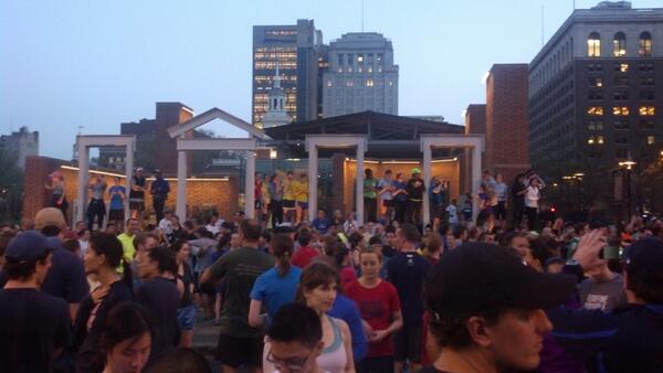 NirGuy's tweet photo. #phillyrunsforboston @independencenhp http://t.co/3bQHZBRJn6