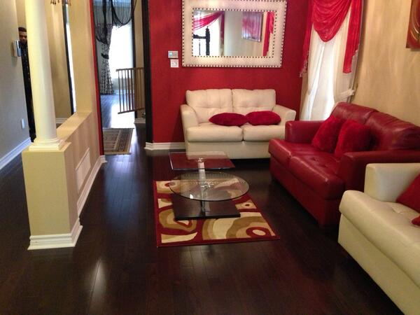 Floorama's tweet photo. Dark Red Oak http://t.co/grLnSF9iLI