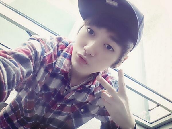 [Trans + Pic][19.04.2013] Aron's Twitter Update BIMsabdCUAE9z_k