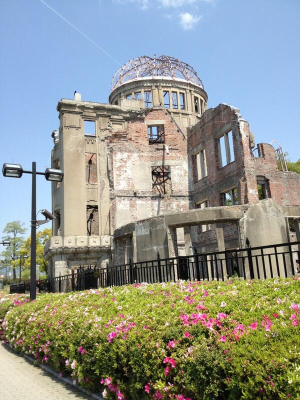 kyabakei's tweet photo. 仕事で、ちょい早く着いて原爆ドームと平和記念資料館寄りました。ＰＥＡＣＥＦＵＬな世の中を祈ります http://t.co/FC6nSJOg6R