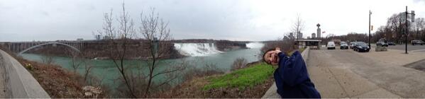araxidavidian's tweet image. FALLLS #niagara #comp2