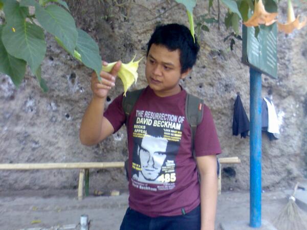 tah <a href="/egigilar/">Egi Gilar</a> balad <a href="/MamethBR/">M A M E T H</a> <a href="/rezzawibowo/">reza</a> <a href="/eclips_/">kamal</a> <a href="/rezkyjepe/">RJP !!!</a> <a href="/gilang_forlife/">gilang ♫ pratama</a> @erwinAmatarp hahahaha