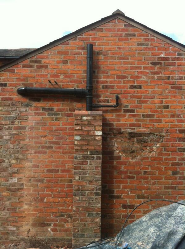 jackthebuilder1's tweet photo. @Sinklaire @tommyf78 discovered where the pipe comes from,next doors swimming pool changing room #shouldhavekown http://t.co/VYaNKA9Jur