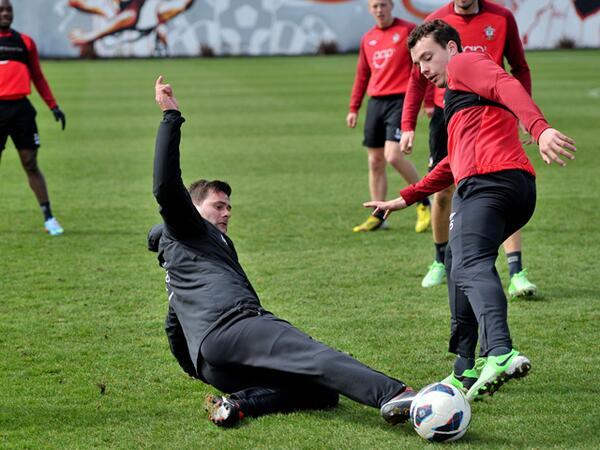 BINSmO8CYAAAnO-.jpg:large