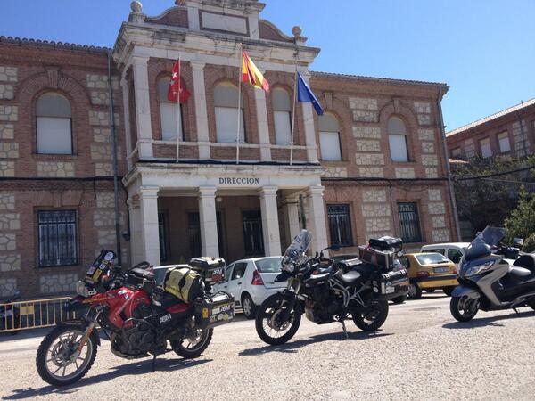 AliciaSornosa's tweet image. Entregando los #kilosdeayuda en el BANCO DE ALIMENTOS de Madrid