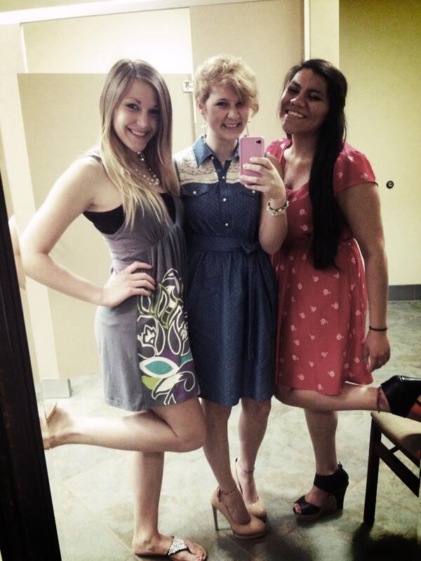SabraBrewton's tweet image. @helenaharter94 @Miah_Farrin and I at church today :) #awesomeoutfits