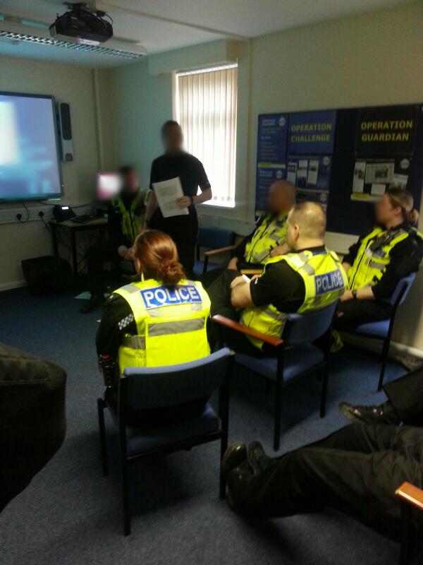 Former_Special's tweet photo. Team briefing. Officers from across the area joined in today http://t.co/Aa95W4loLJ