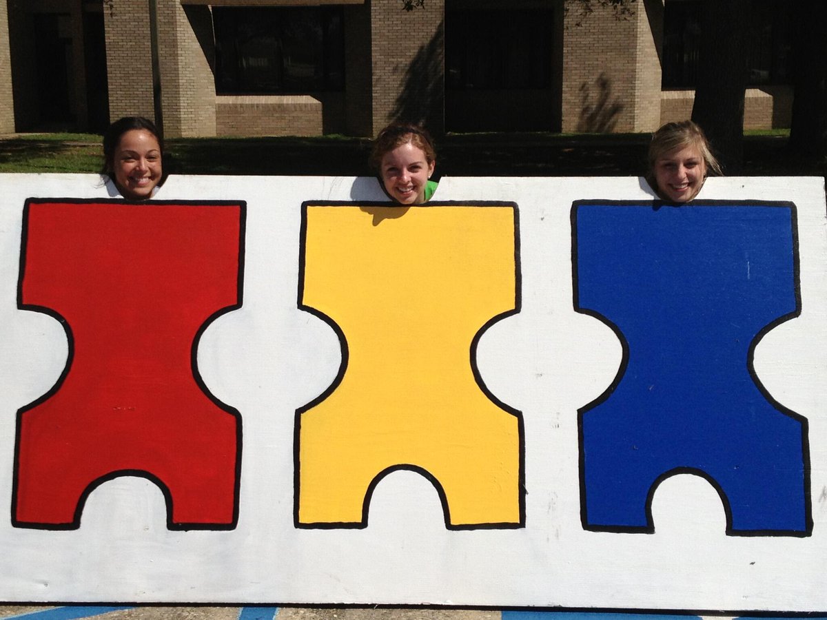A team representing COMD/NSSLHA participated in the 2013 Active for #Autism 5K Event in Baton Rouge, LA on April 13th