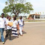 GHANAmomoni's tweet image. #1SimpleStep a moment in front of Flagstaff with @wrathymarcel @EkOwMaIsSe  @ghanabakwamena