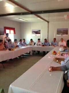 alexripoll's tweet photo. Concluyendo la reunión con @gobernador_mam en la nueva Terminal de Contenedores de Contecon Manzanillo http://t.co/EX2zqh6P9F