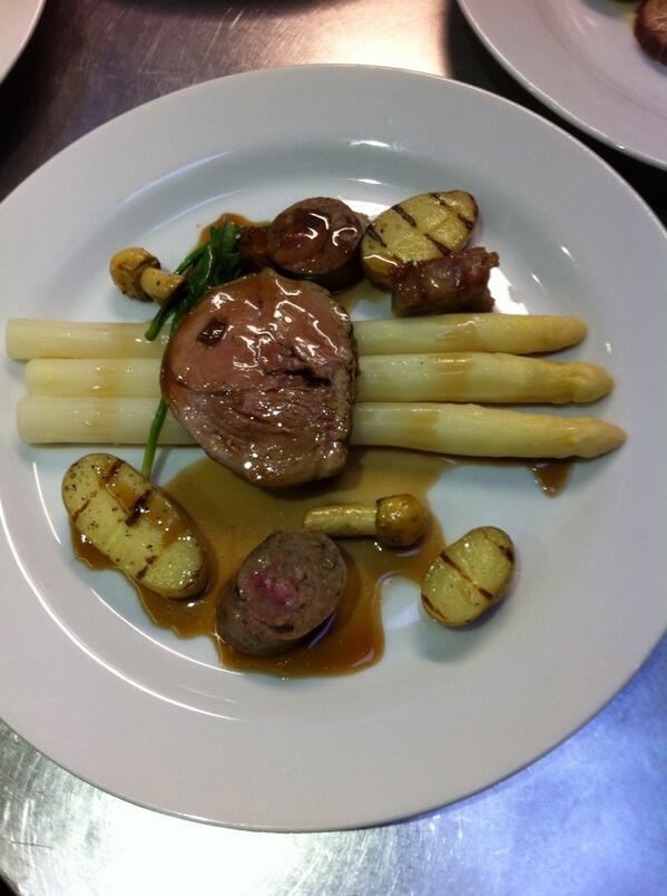 everttepas's tweet photo. #asperges en #Texels lam! Noord meets zuid in Amsterdam bij te Pas http://t.co/yxPVzIqkbg