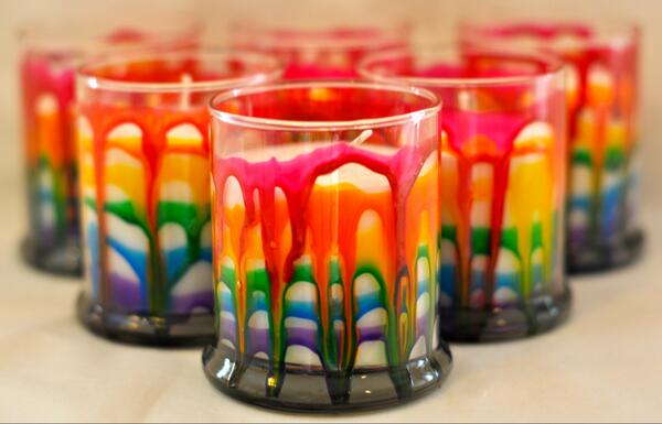 DrippinInColor's tweet image. Catch the Rainbow Reflection when w/ our signature #DrippinNColor handmade soy #candle burns with kaleidoscope views.