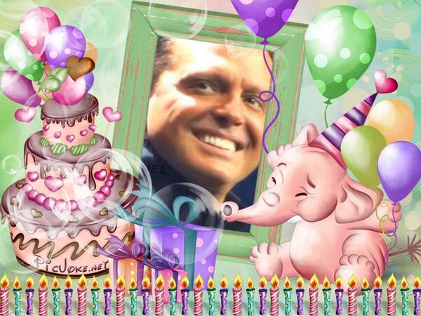 #FelizCumpleLuisMiguel  Tus fans de Costa Rica están siempre contigo y celebramos tu cumpleaños con inmensa alegría