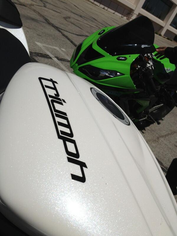 Like old times. Good seeing you my man RT <a href="/joevertical/">Joe Dryden</a>: Shredding with <a href="/Ernie_Vigil/">Ernie Vigil</a> for Super Street Bike magazine.