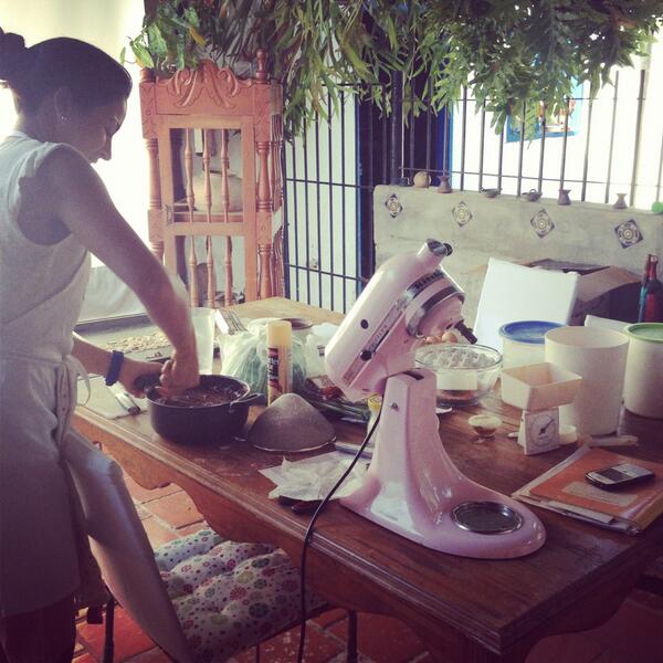 Canelas5's tweet photo. Trabajando http://t.co/QZAVcHZC6X
