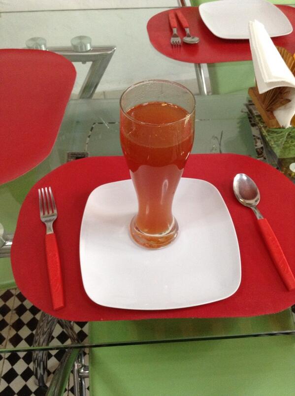 LuzEsCo's tweet photo. “@AdrianaMRH: @adri_escobedo  a mi no me a pantallas @LuzEsCo,saLuz!!!!http://t.co/nqRJOw8h9o” // que delicia!!! SAlUZITA :)