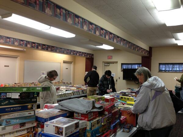 POPCoworking's tweet photo. #NorthPlatte Library book sale! Come to the #library to get #books for 50 cents! http://t.co/Cqmekn6V3T