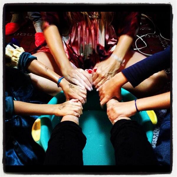 Fenny__yy's tweet photo. Tudo junto..! http://t.co/stTBOusjD2
